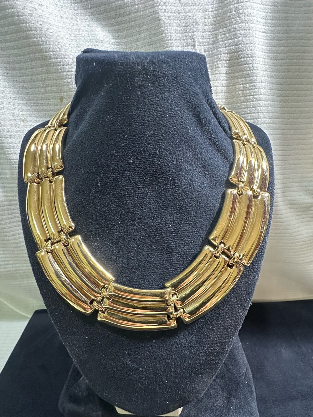 Vtg: Lauren RALPH Lauren Polished Gold Toned Wide Heavy Collar Necklace